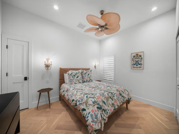 Luxurious Naples Designer Home with Water Views - Book Your Stay Today!